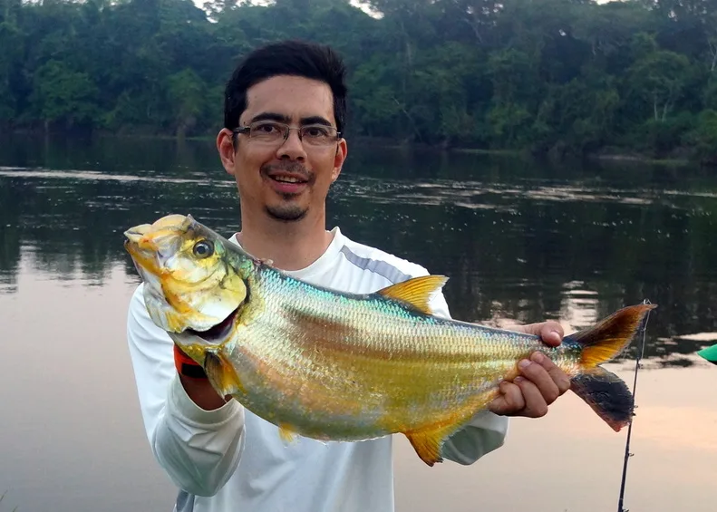 Sardinata caught in Bolivia on a Yo Zuri Crystal Minnow